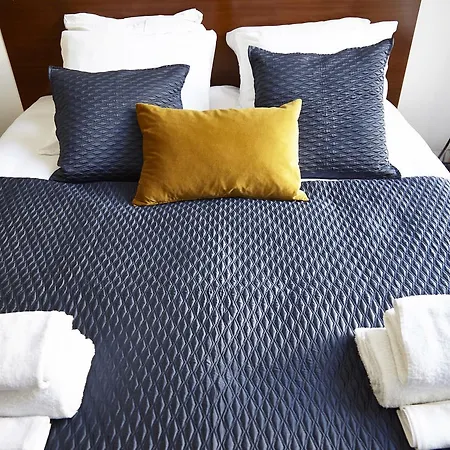 The Luxe Bnob On Singel Guest house