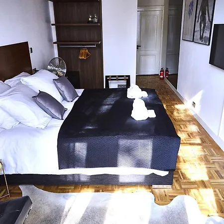The Luxe Bnob On Singel Guest house